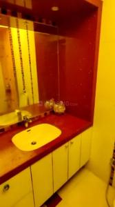 Bathroom Image of 4500 Sq.ft 5 BHK Apartment / Flat for sale in Chembur Mumbai for Rs. 120000000