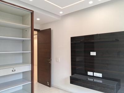 Bedroom Image of 1350 Sq.ft 3 BHK Builder Floor for sale in Paschim Vihar New Delhi for Rs. 24000000