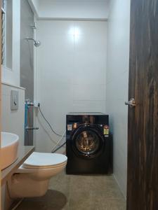 Common Bathroom Image of 1290 Sq.ft 3 BHK Apartment / Flat for rent in Rosa Manhattan, Hiranandani Estate Thane for Rs. 82000