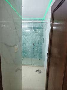 Bathroom Image of 1800 Sq.ft 2.5 BHK Builder Floor for rent in Sector 41 Noida for Rs. 35000