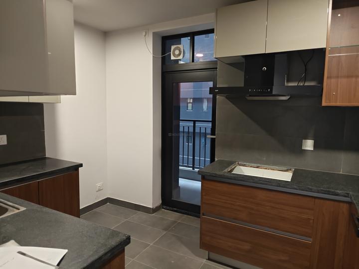 Krisumi Waterfall Residences Main Image 1