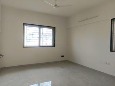 Bedroom Image of 2150 Sq.ft 3.5 BHK Apartment / Flat for sale in Magarpatta Laburnum Park, Magarpatta City Pune for Rs. 35000000