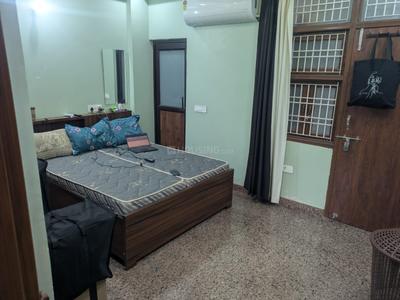 Bedroom Image of 300 Sq.ft 1 RK Villa for rent in Sector 72 Noida for Rs. 14000