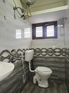 Common Bathroom Image of 900 Sq.ft 2 BHK Builder Floor for rent in Whitefield Bengaluru for Rs. 19000