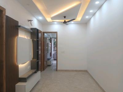 Living Room Image of 756 Sq.ft 2 BHK Builder Floor for sale in Paschim Vihar New Delhi for Rs. 13800000