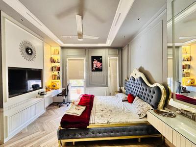 Bedroom Image of 4522 Sq.ft 5 BHK Duplex for sale in Sector 9 Panchkula for Rs. 75000000