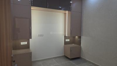 Bedroom Image of 1800 Sq.ft 4 BHK Builder Floor for rent in Indirapuram Ghaziabad for Rs. 45000