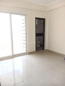Bedroom Image of 1700 Sq.ft 3.5 BHK Apartment / Flat for sale in Amrapali Crystal Homes Phase 1, Sector 76 Noida for Rs. 23000000