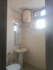 Bedroom One Image of 1000 Sq.ft 3 BHK Apartment / Flat for rent in Swaraj Homes NEB Valley Society, Neb Sarai New Delhi for Rs. 26000