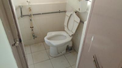 Bathroom Image of 536 Sq.ft 1 BHK Apartment / Flat for sale in Kothrud Pune for Rs. 8400000