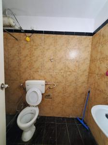 Bathroom Image of 1250 Sq.ft 2 BHK Villa for rent in Karia Konark Campus, Viman Nagar Pune for Rs. 55000