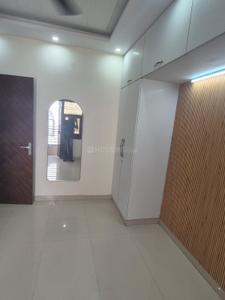Bedroom Image of 1100 Sq.ft 3 BHK Builder Floor for rent in Preet Vihar New Delhi for Rs. 32000