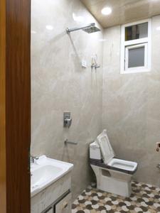 Common Bathroom Image of 1250 Sq.ft 3 BHK Builder Floor for sale in Indirapuram Ghaziabad for Rs. 13200004