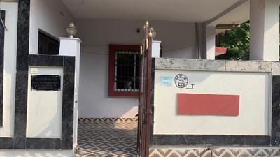 Main Entrance Image of 1200 Sq.ft 2 BHK Independent House for rent in Kabir Nagar Raipur for Rs. 12000