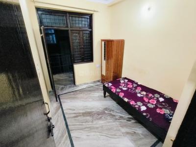 Bedroom Image of 650 Sq.ft 2 BHK Builder Floor for rent in New Ashok Nagar New Delhi for Rs. 15000