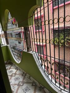 Balcony Image of 380 Sq.ft 1 RK Builder Floor for rent in Keshtopur Kolkata for Rs. 7000