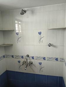 Bathroom Image of 800 Sq.ft 2 BHK Builder Floor for rent in Niveditha Nagar Mysore for Rs. 10500