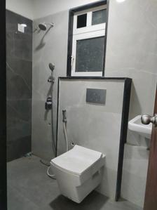 Common Bathroom Image of 950 Sq.ft 2 BHK Apartment / Flat for sale in Nicco Residency, Andheri East Mumbai for Rs. 25500000