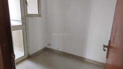 Bedroom Image of 1080 Sq.ft 2.5 BHK Apartment / Flat for rent in Nimbus The Golden Palms, Sector 168 Noida for Rs. 32000