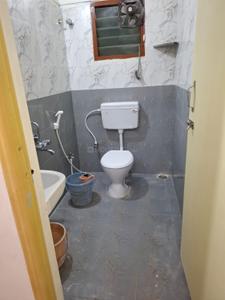 Bathroom Image of 714 Sq.ft 2 BHK Apartment / Flat for sale in KK Nagar Chennai for Rs. 6200000