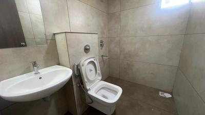 Bathroom Image of 575 Sq.ft 1 BHK Apartment / Flat for rent in Eroor Kochi for Rs. 33000