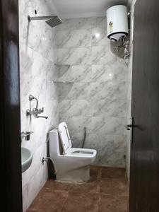 Common Bathroom Image of 1800 Sq.ft 1 RK Independent House for rent in Sector 24 Gurgaon for Rs. 20000