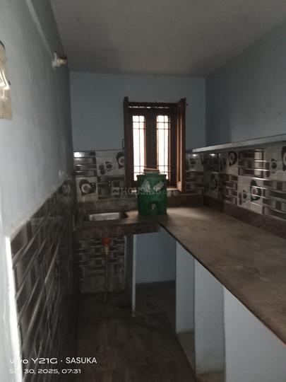 Sasni Gate Kitchen 1