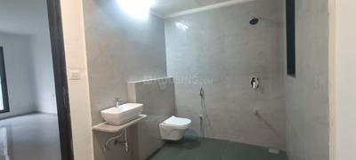 Bathroom Image of 2355 Sq.ft 3 BHK Apartment / Flat for rent in S And S Greenopolis, Vesu Surat for Rs. 32000