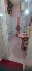 Bathroom Image of 1200 Sq.ft 5 BHK Independent House for sale in Lalkuan Lucknow for Rs. 11000000
