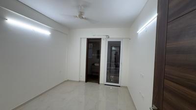 Bedroom Image of 1490 Sq.ft 2.5 BHK Builder Floor for rent in Smartworld Gems, Sector 89 Gurgaon for Rs. 30000