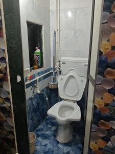 Bathroom Image of 350 Sq.ft 1 RK Apartment / Flat for sale in Kalwa Thane for Rs. 2000000