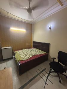 Bedroom Image of 600 Sq.ft 2 BHK Builder Floor for rent in Sector 4 Rohini New Delhi for Rs. 25000