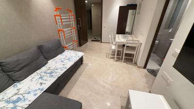 Living Room Image of 600 Sq.ft 1 BHK Apartment / Flat for rent in Hiranandani Highland A B C D And E Wing, Powai Mumbai for Rs. 58000