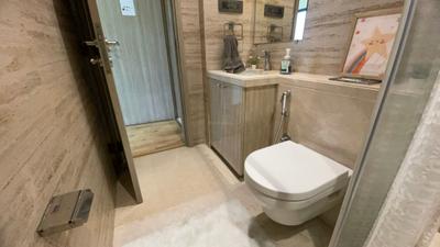 Image of 1650 Sq.ft 3 BHK Apartment / Flat for sale in Rustomjee Seasons, Bandra East, Mumbai for Rs. 110000000