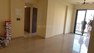 Living Room Image of 1100 Sq.ft 2 BHK Apartment / Flat for rent in Lodha Sterling, Thane West Thane for Rs. 64000