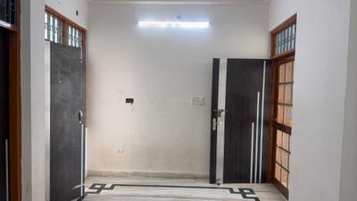 Bedroom Image of 1850 Sq.ft 2 BHK Builder Floor for rent in Indira Nagar Lucknow for Rs. 15500