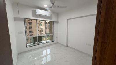 Bedroom Image of 1400 Sq.ft 3 BHK Apartment / Flat for rent in Nahar Yarrow Yucca Vinca, Powai Mumbai for Rs. 120000