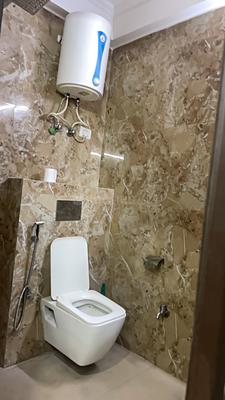 Image of 1500 Sq.ft 3 BHK Apartment / Flat for rent in Saket, New Delhi for Rs. 30000