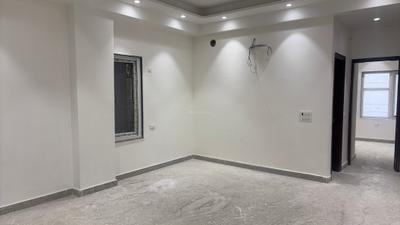 Living Room Image of 1200 Sq.ft 4 BHK Apartment / Flat for sale in Sector 5 Rohini New Delhi for Rs. 11000000