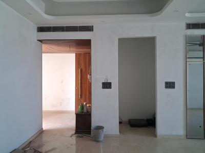 Dining Area Image of 2500 Sq.ft 3 BHK Apartment / Flat for sale in Mahagun Mezzaria, Sector 78 Noida for Rs. 42000000