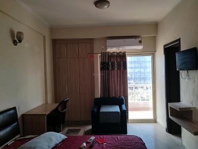 Bedroom Image of 455 Sq.ft 1 RK Apartment / Flat for rent in Supertech Ecociti, Sector 137 Noida for Rs. 19500