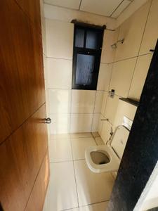 Bathroom Image of 1650 Sq.ft 3 BHK Apartment / Flat for rent in Satyam Skyline II, Naranpura Ahmedabad for Rs. 37000