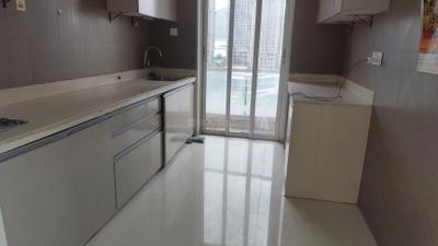 Kitchen Image of 1200 Sq.ft 2 BHK Apartment / Flat for sale in Airoli Navi Mumbai for Rs. 19000000