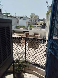 Balcony Image of 450 Sq.ft 2 BHK Builder Floor for sale in Pandav Nagar New Delhi for Rs. 2900000