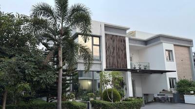 Image of 4600 Sq.ft 4 BHK Villa for sale in Reliance Green Village Extension, Mokila, Hyderabad for Rs. 120000000