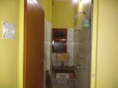 Bathroom Image of 890 Sq.ft 3 BHK Builder Floor for sale in New Town Kolkata for Rs. 3100000