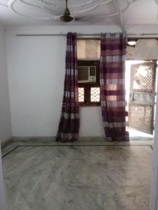 Hall Image of 650 Sq.ft 1 BHK Builder Floor for rent in Mukherjee Nagar New Delhi for Rs. 15500