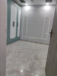 Bedroom Image of 950 Sq.ft 3 BHK Builder Floor for rent in Dream Luxury Homes, Mahavir Enclave New Delhi for Rs. 25000
