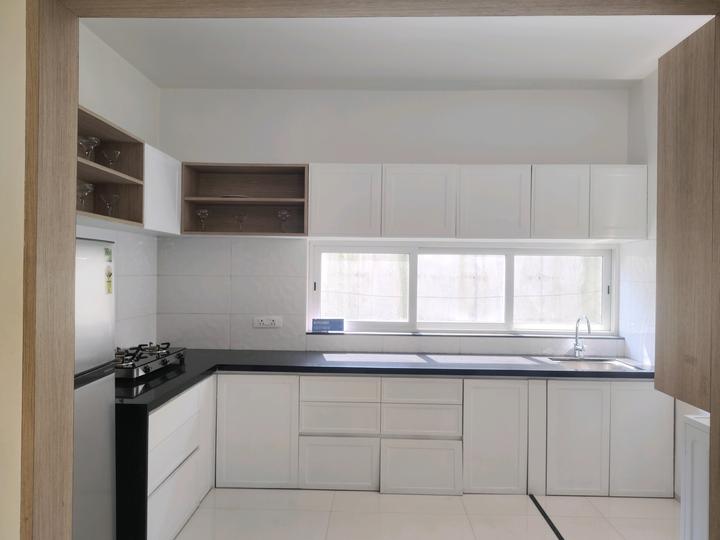 Mont Vert Seville Main Image 1