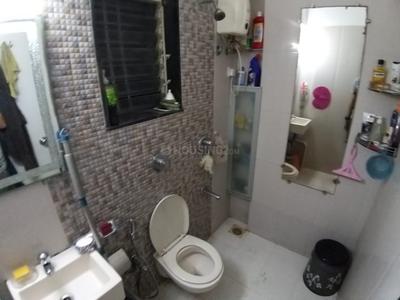 Bathroom Image of 840 Sq.ft 2 BHK Apartment / Flat for sale in Chembur Mumbai for Rs. 19500000